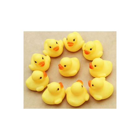 GIOCHI APPENDI ABITI DA BAGNO 3 PZ